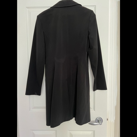 Holt Renfrew Studio Black Classic Trench Coat. Size 10. - Picture 3 of 8